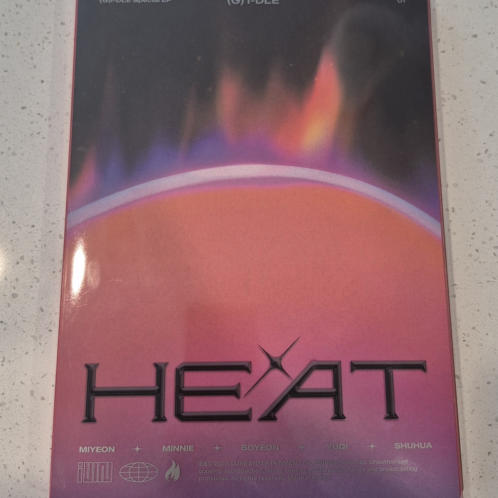 'Heat' Album - Multicolor